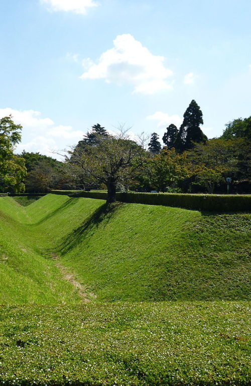 1200px-Sakura_Castle_2